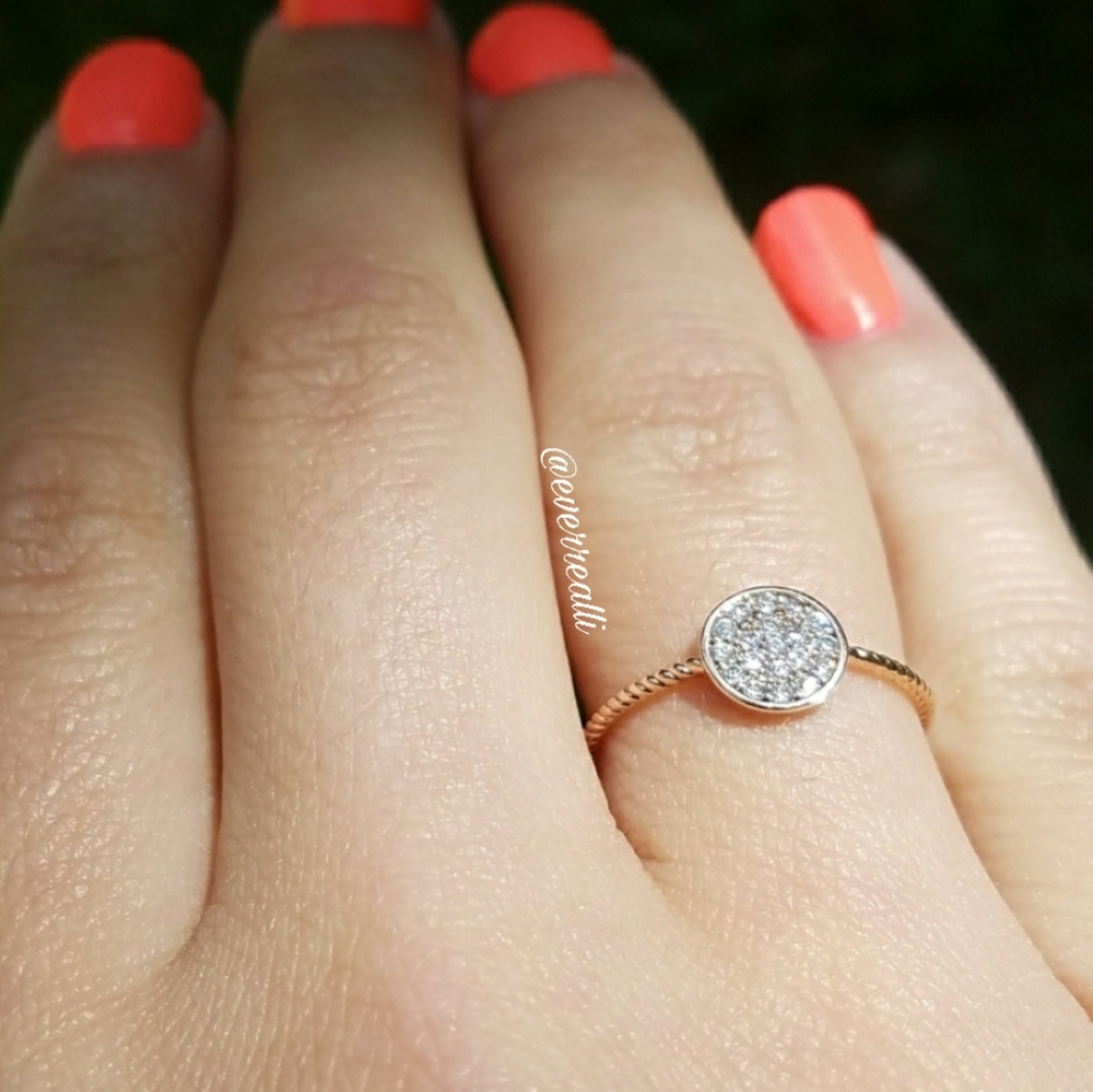 HP🌸Delicate Rose Gold Disc Circle Pave Ring - Picture 5 of 7